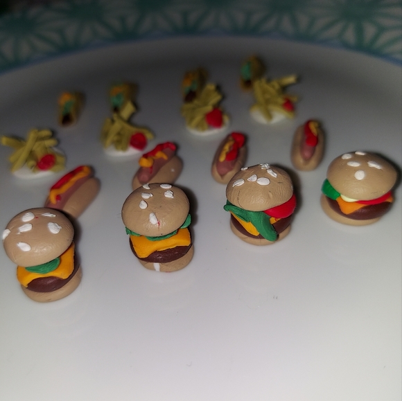 Mini fast food burgers & fries polymer clay dollhouse/ barbie - Picture 6 of 7